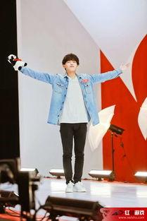 明日之子祝子杰背景,从平凡少年到闪耀星途的蜕变之路